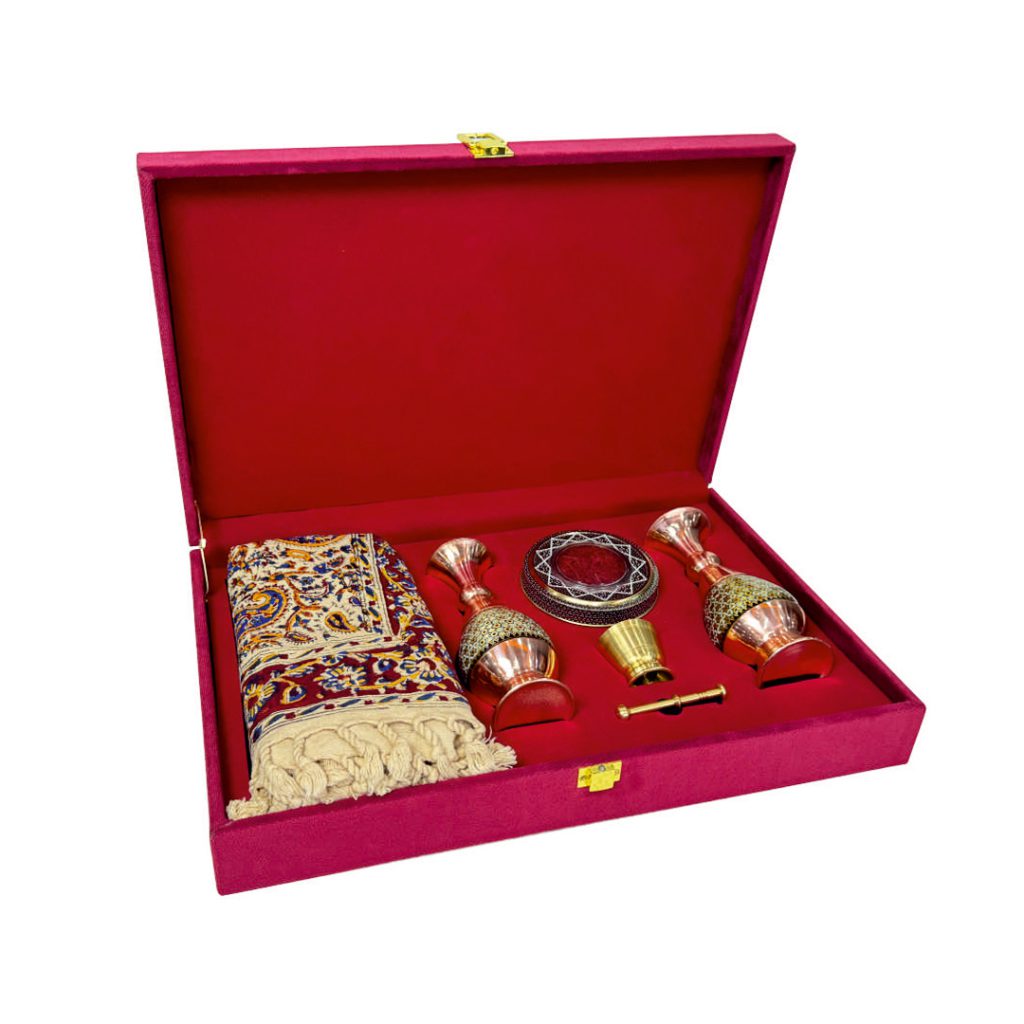 پک_هدیه_صایع_دستی_ترمه_و_گلدان_صنایع_دستی_و_زعفران_کیتا_مدل_شاهکار پک هدیه شاهکار - تصویر 1